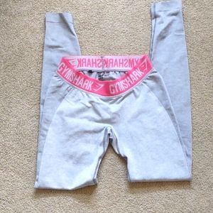 Gymshark Dry leggings grey, pink waist.  Very good condition. Size small